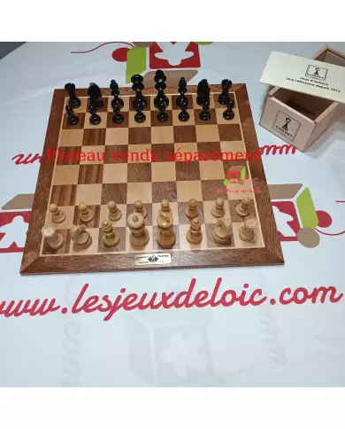 Pièces D'Échecs En Buis CHAVET - N° 5 Plombées Et Feutrées