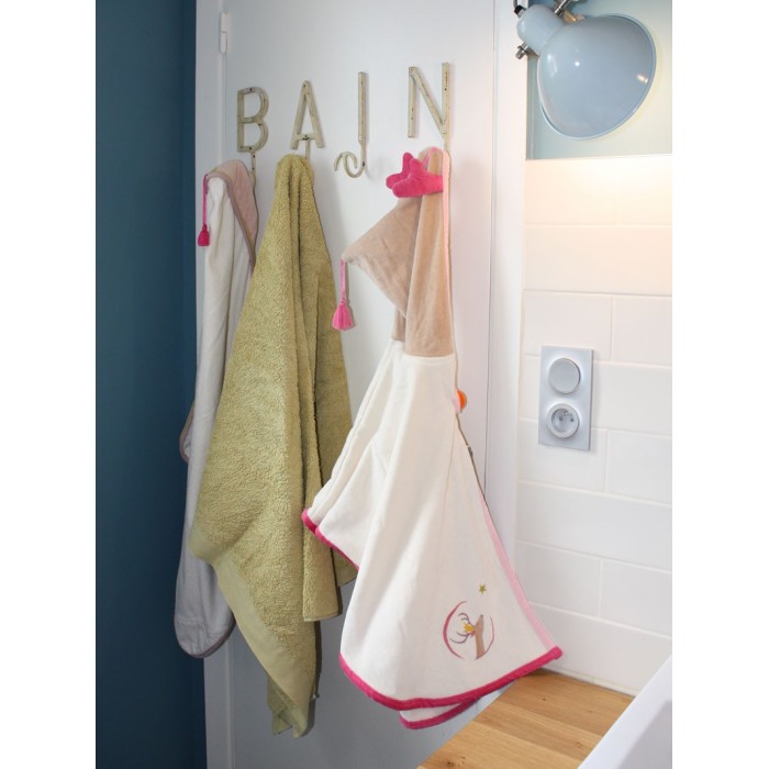 Cape De Bain A Broder - Le Lapin Rose